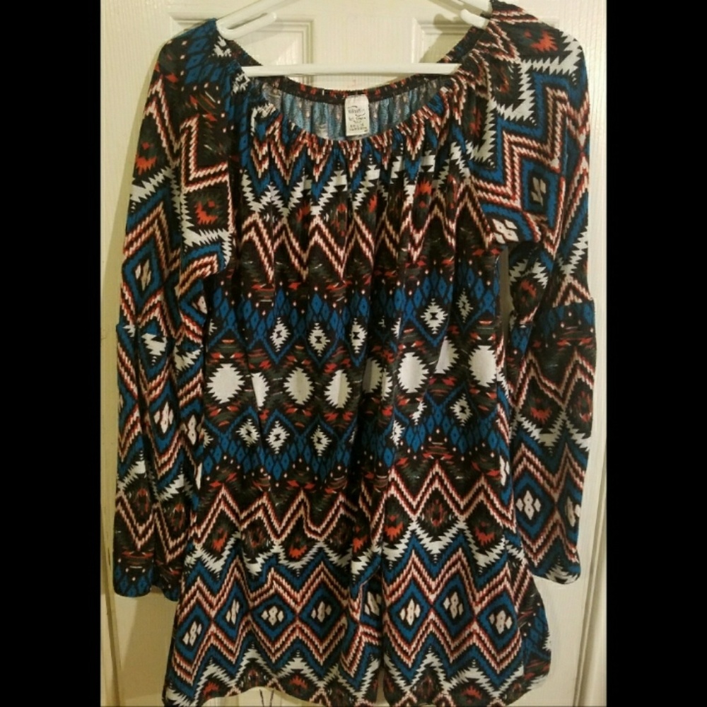 Win win bell sleeve tunic